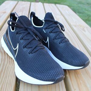 NIKE Men’s Black/White React Infinity Run Flyknit 2 Sneaker Sz 15
